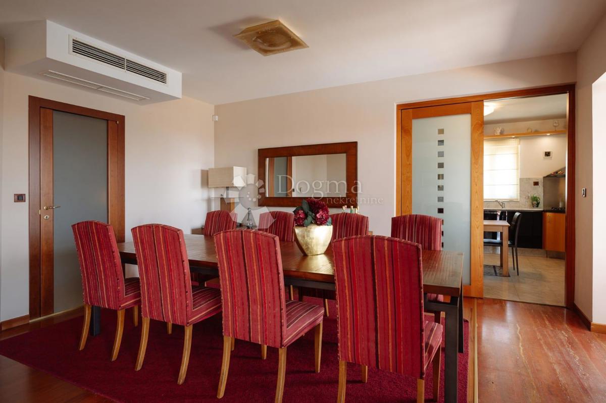 Hiša Kožino, Zadar - Okolica, 880m2