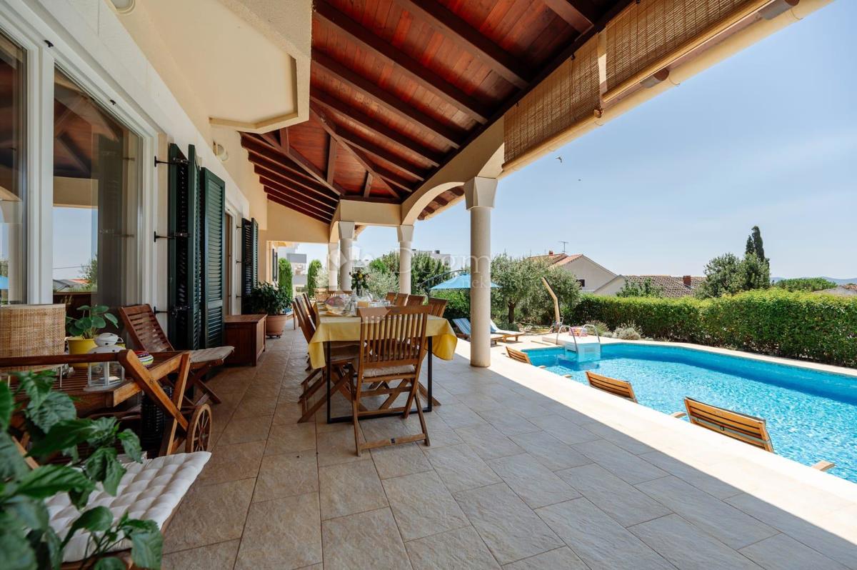 Hiša Kožino, Zadar - Okolica, 880m2