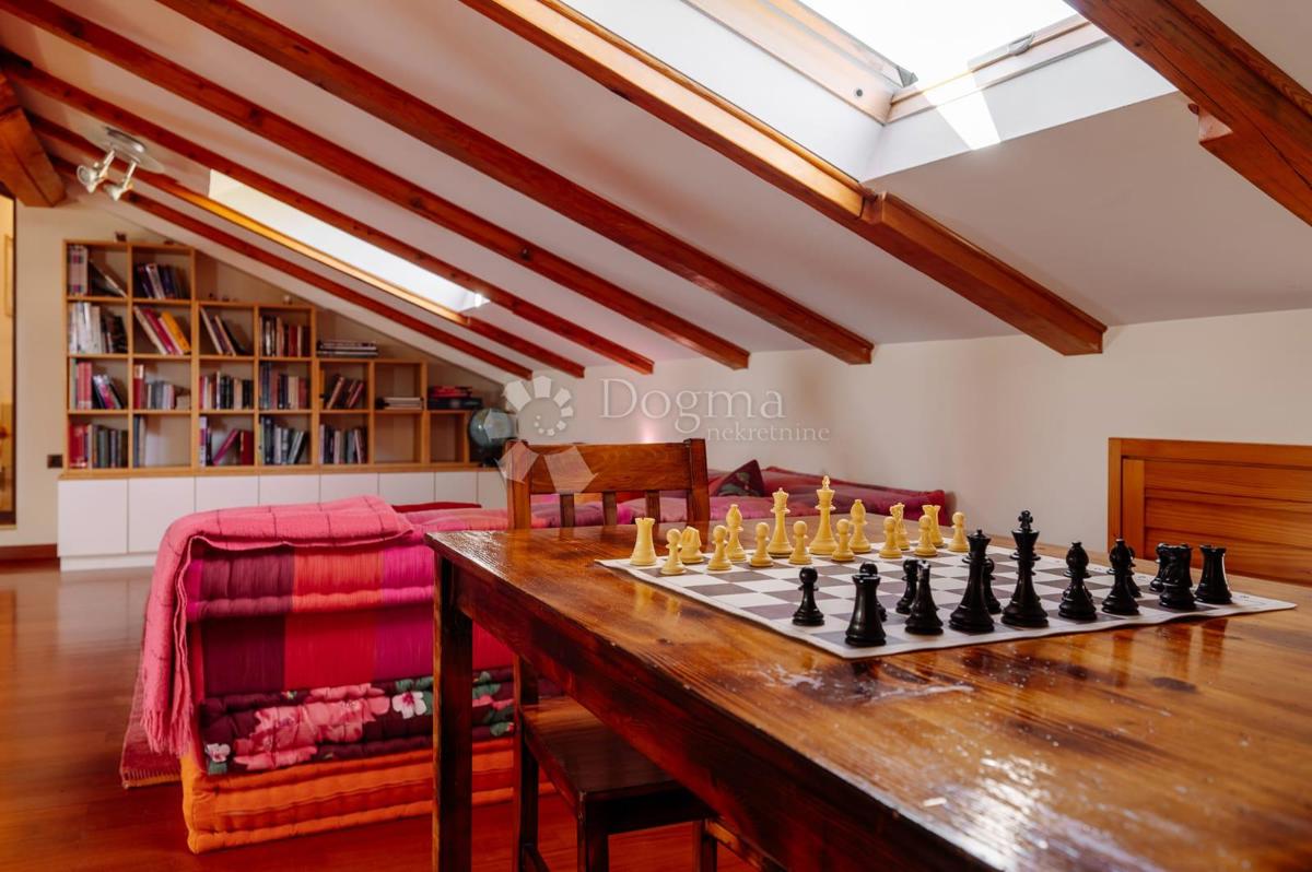 Hiša Kožino, Zadar - Okolica, 880m2