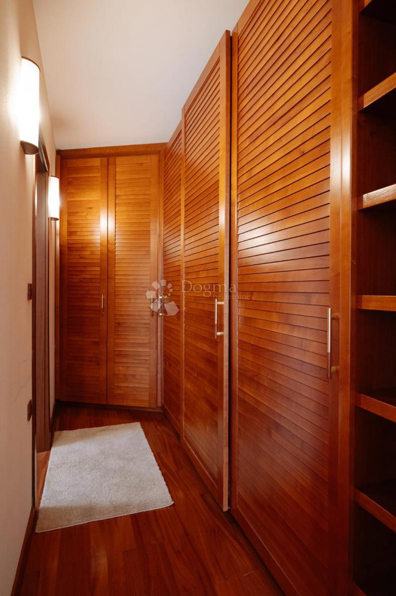 Hiša Kožino, Zadar - Okolica, 880m2