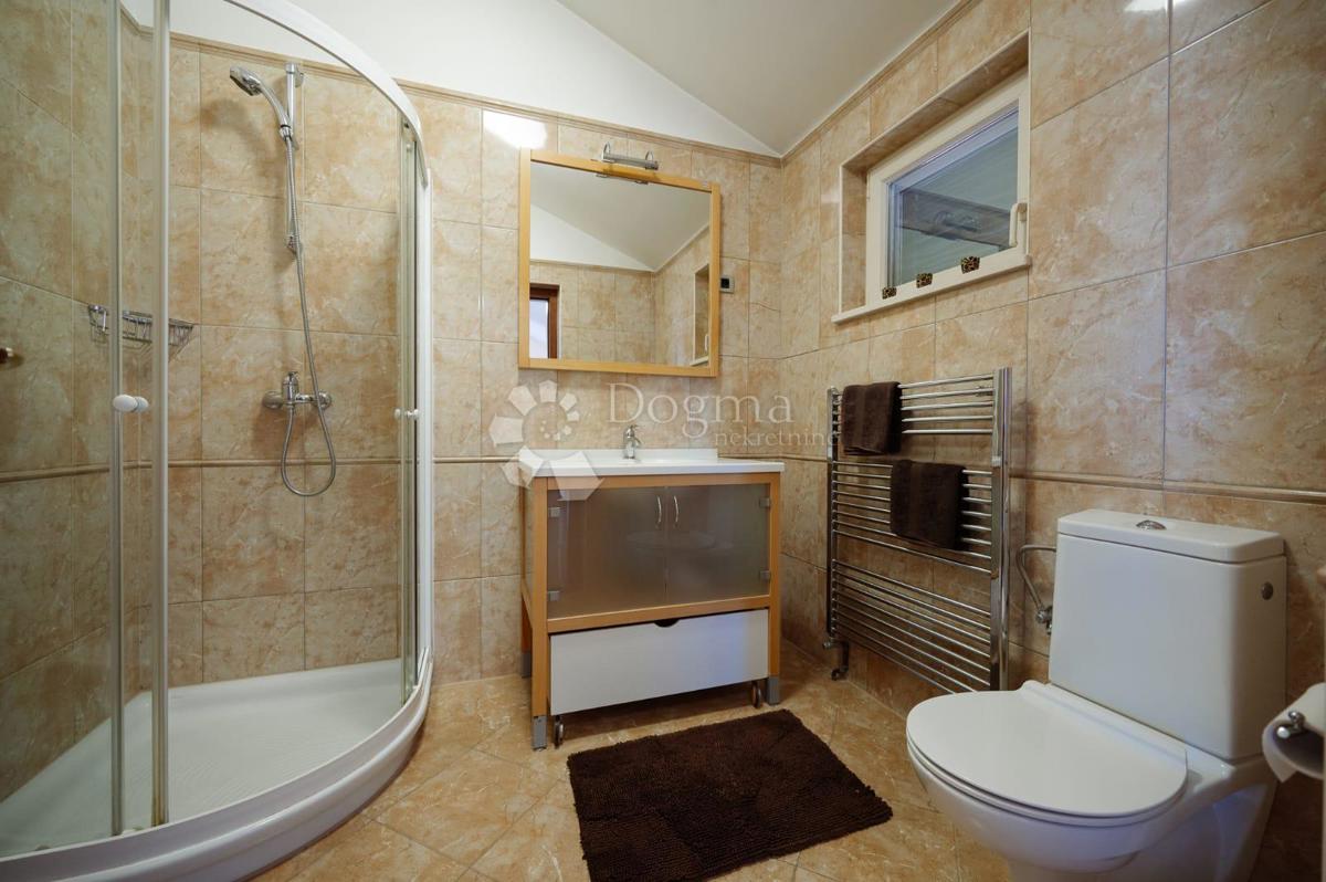 Hiša Kožino, Zadar - Okolica, 880m2