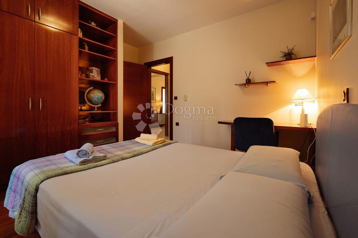 Hiša Kožino, Zadar - Okolica, 880m2