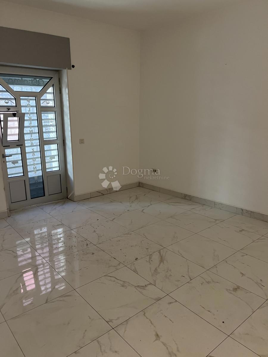 Poslovni prostor Grad, Split, 138m2