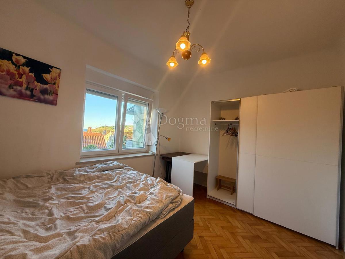 Samostojna hiša z dvema ločenima stanovanjema - VERUDA, PULA