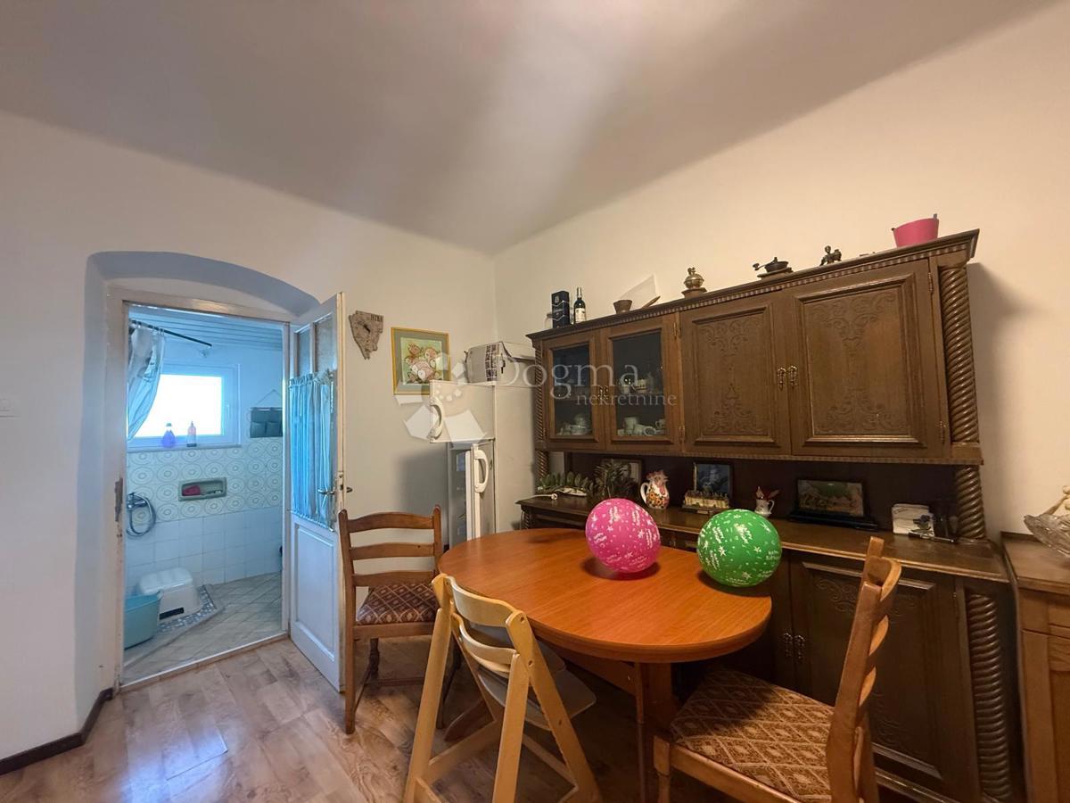 Samostojna hiša z dvema ločenima stanovanjema - VERUDA, PULA