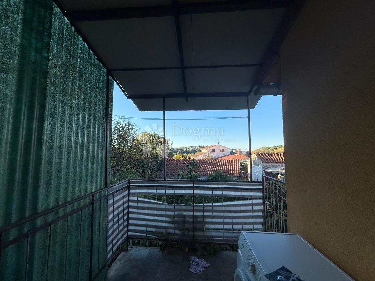 Samostojna hiša z dvema ločenima stanovanjema - VERUDA, PULA