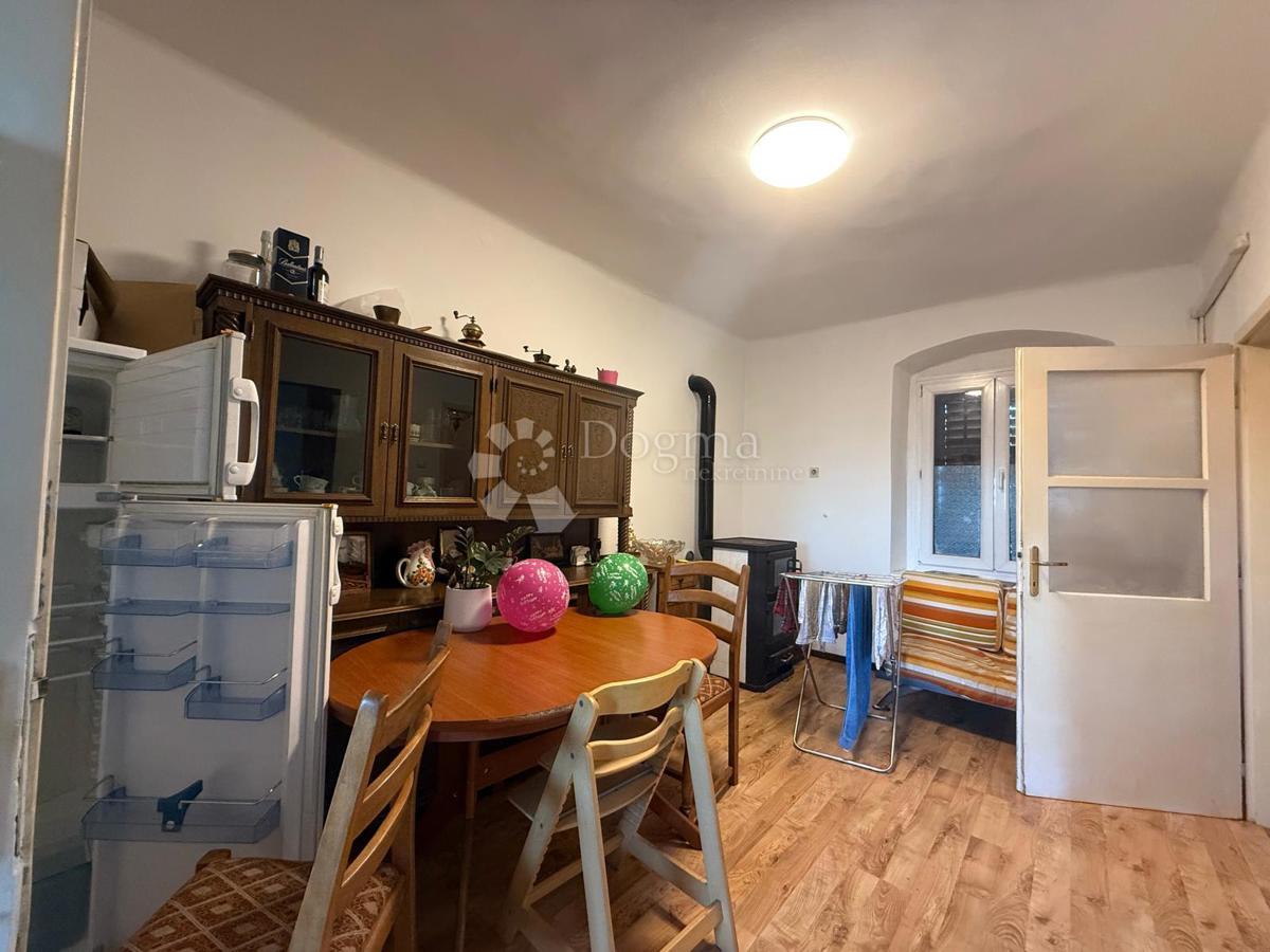 Samostojna hiša z dvema ločenima stanovanjema - VERUDA, PULA