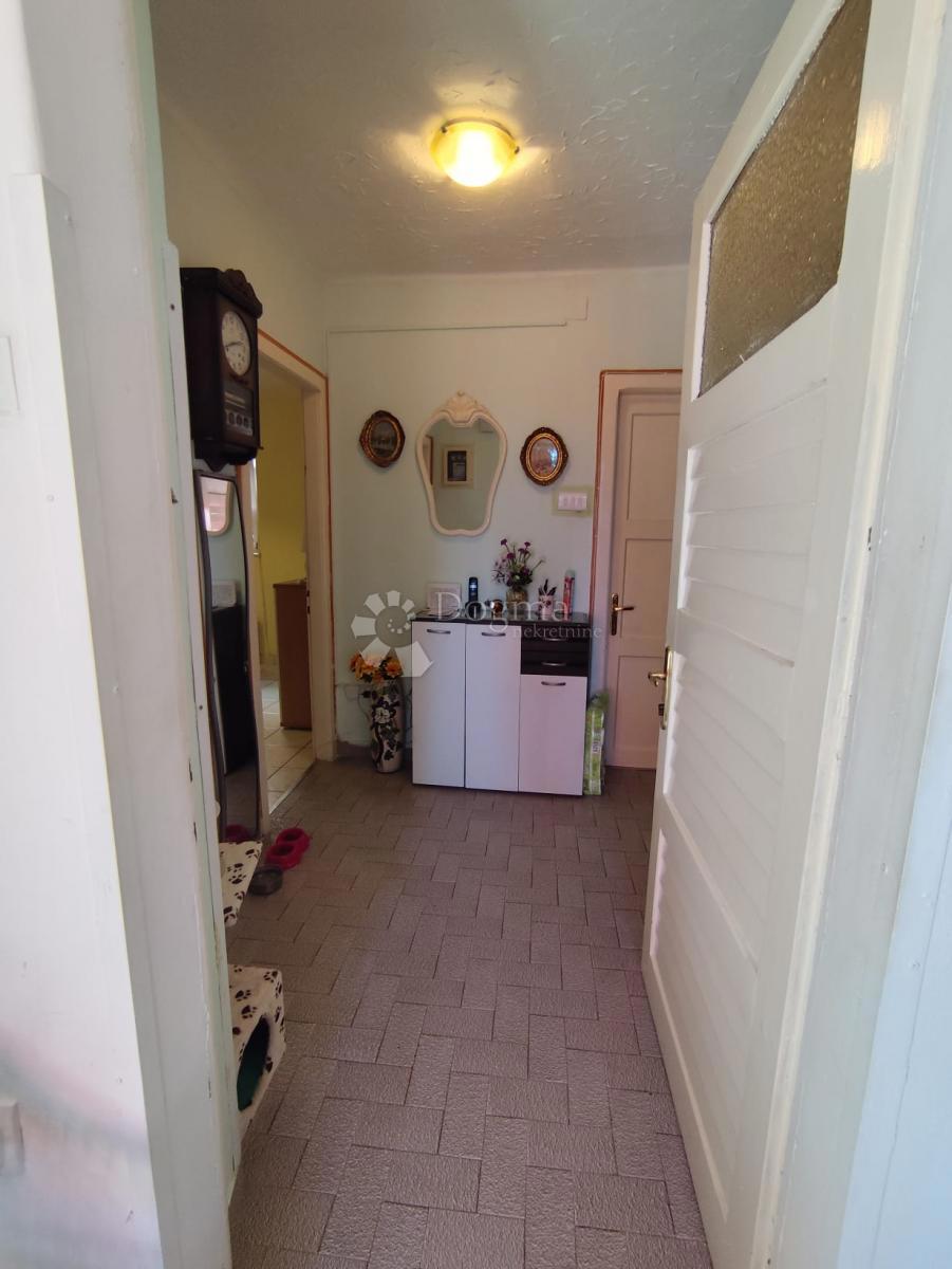 Stanovanje Baldekin, Šibenik, 58m2