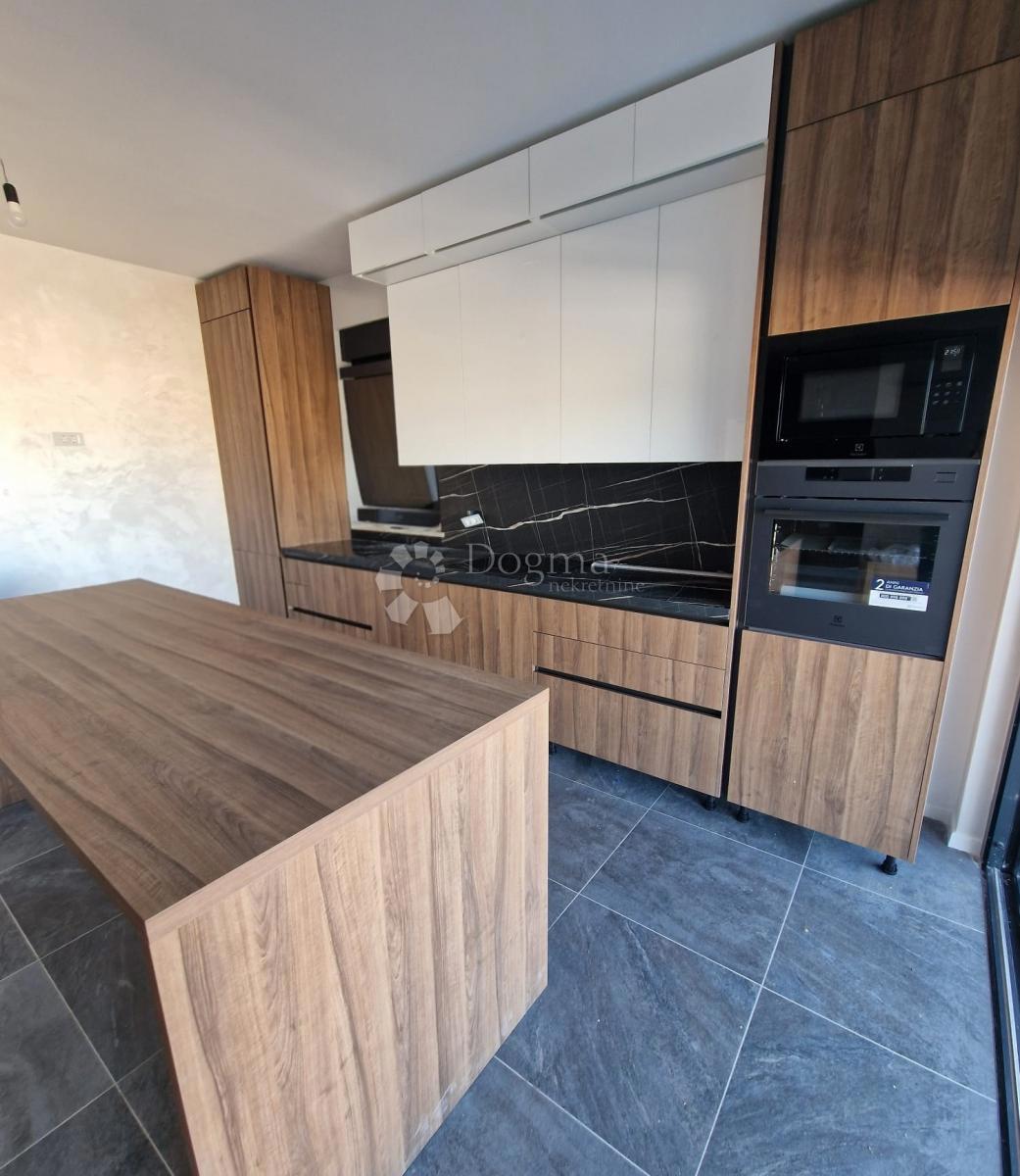 Stanovanje Nova Vas, Poreč, 88m2