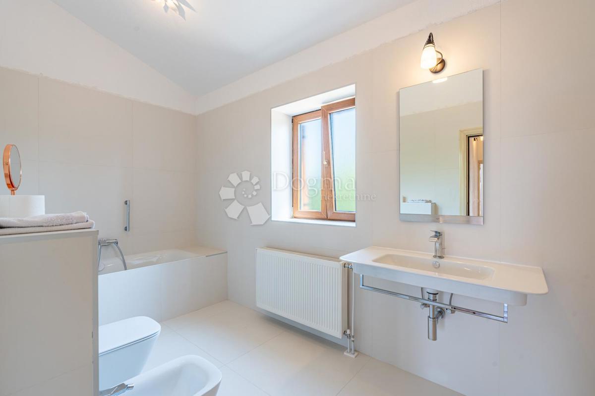 Hiša Svetvinčenat, 147m2