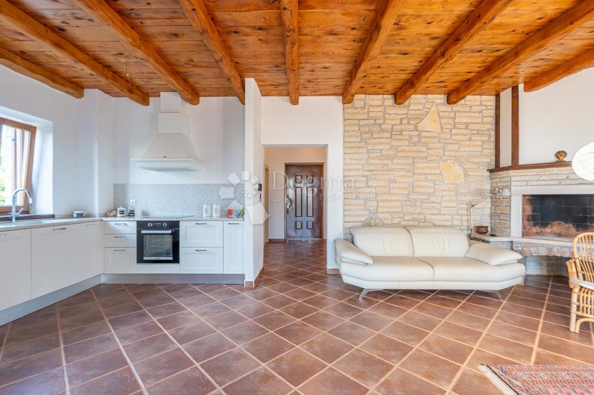 Hiša Svetvinčenat, 147m2