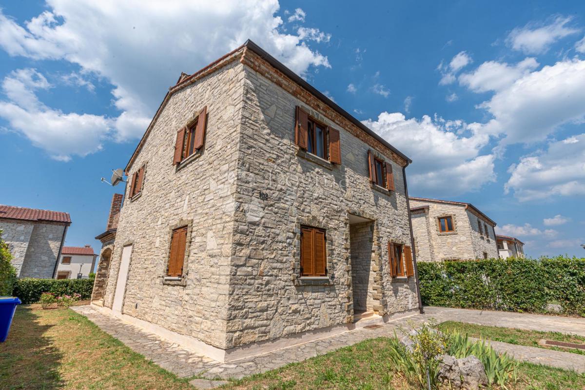 Hiša Svetvinčenat, 147m2