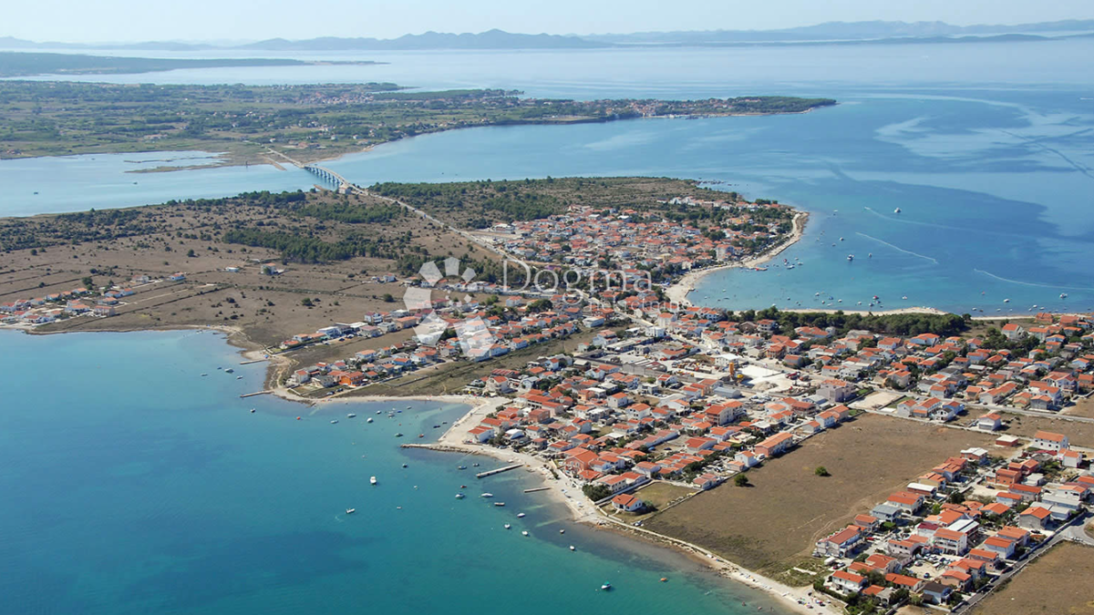 Zazidljivo zemljišče Privlaka, 660m2