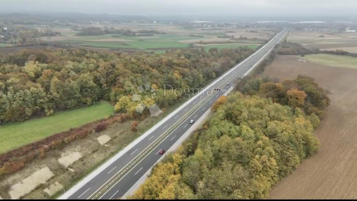 Zazidljivo zemljišče Paukovec, Sveti Ivan Zelina, 12.387m2