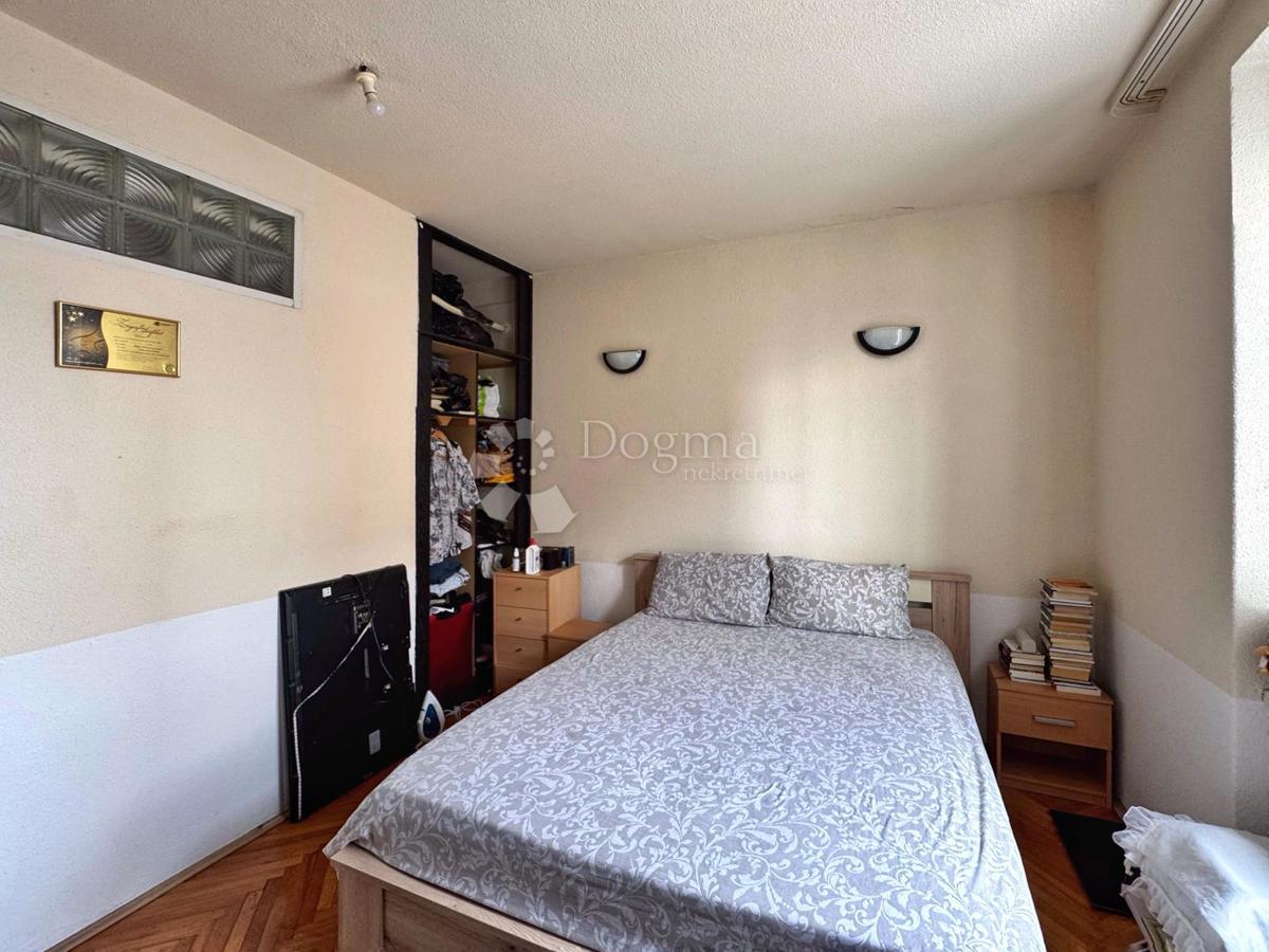 Stanovanje Centar, Pula, 32m2