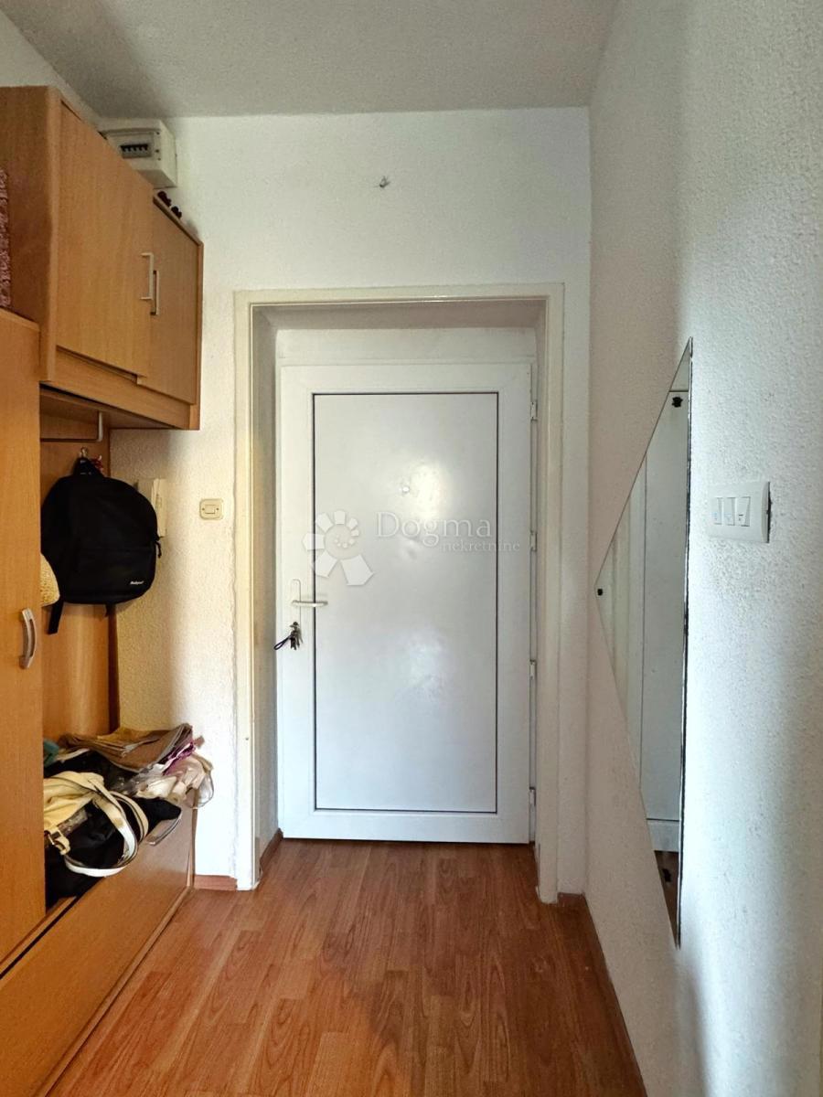 Stanovanje Centar, Pula, 32m2