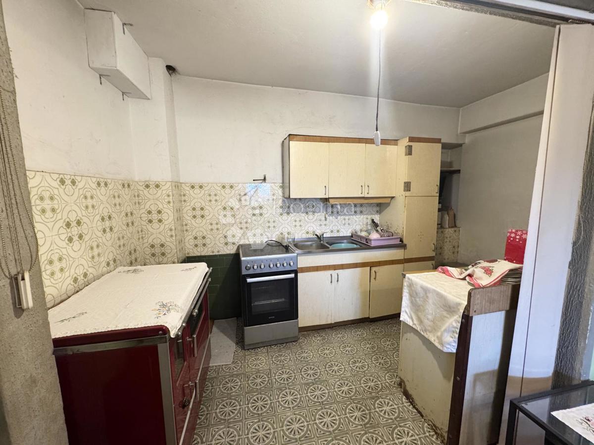 Hiša Srdoči, Rijeka, 243m2