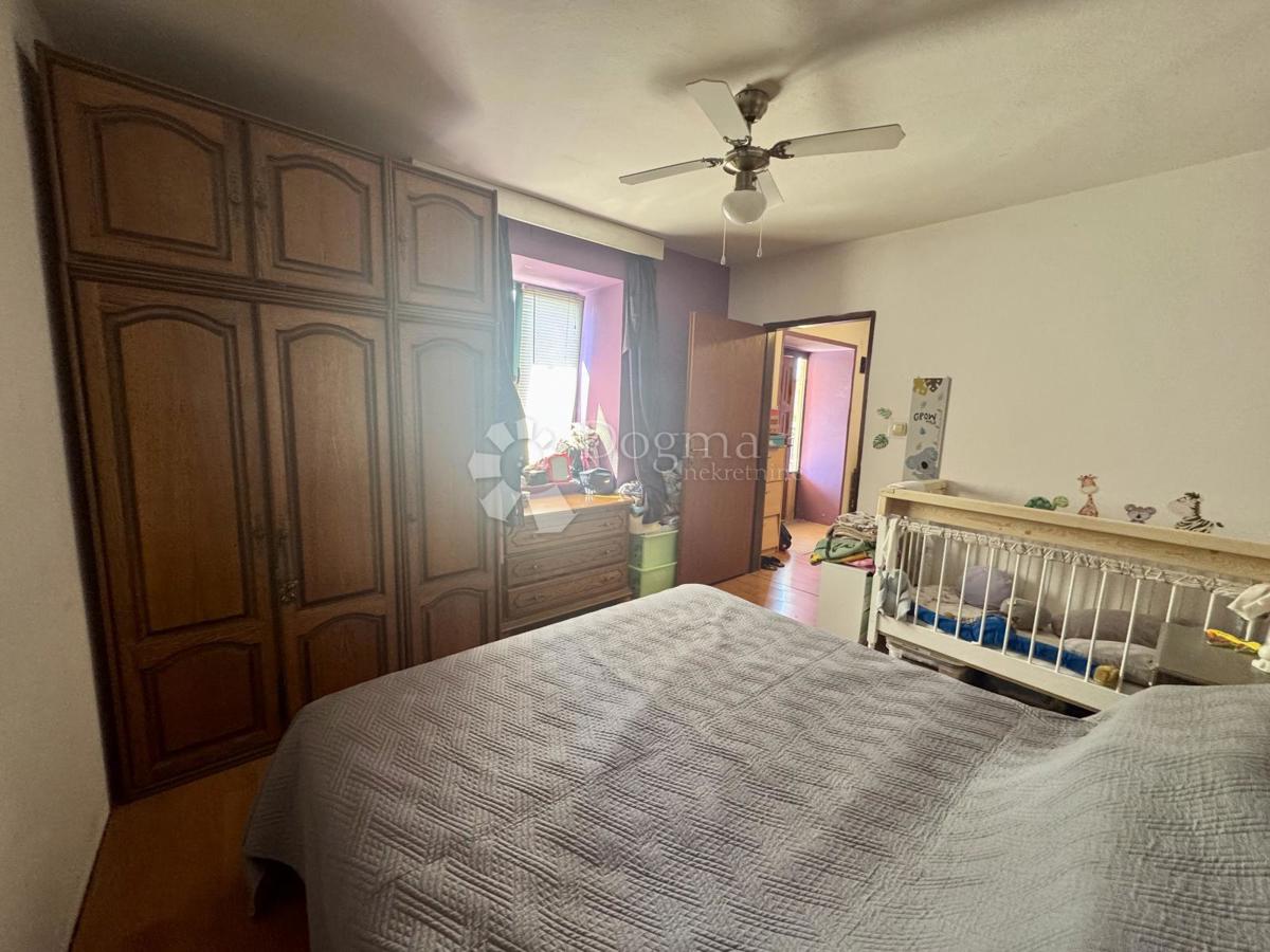 Hiša Srdoči, Rijeka, 243m2