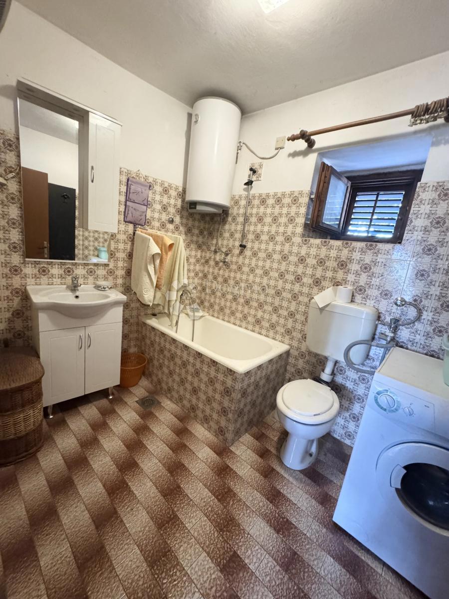 Hiša Srdoči, Rijeka, 243m2