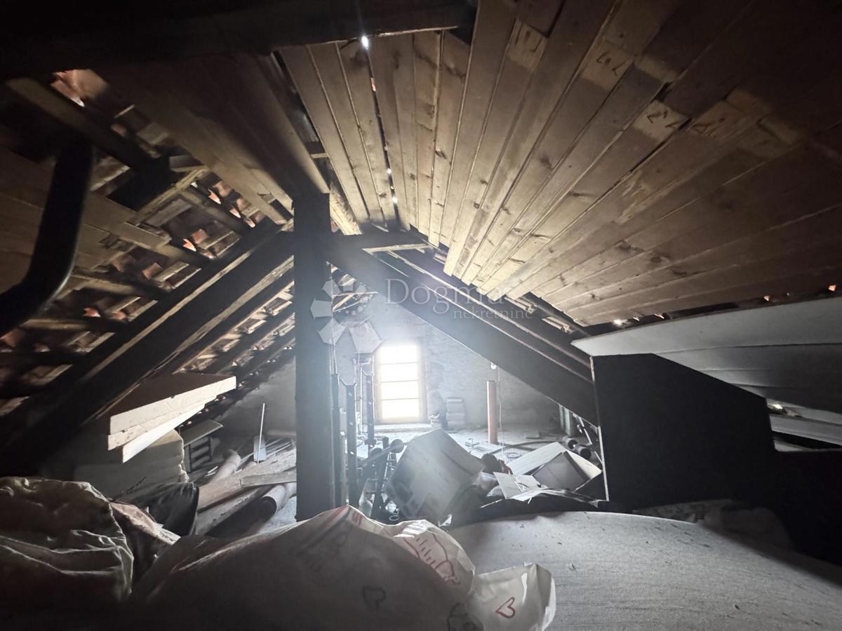 Hiša Srdoči, Rijeka, 243m2