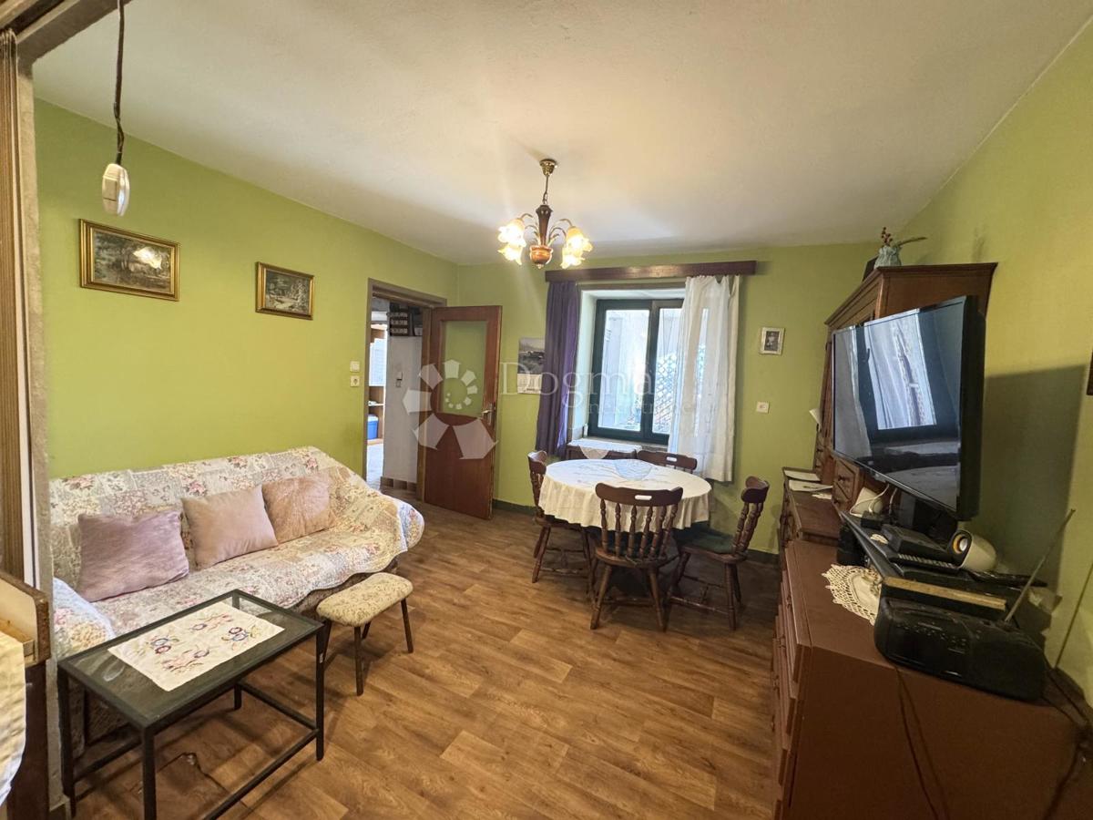 Hiša Srdoči, Rijeka, 243m2