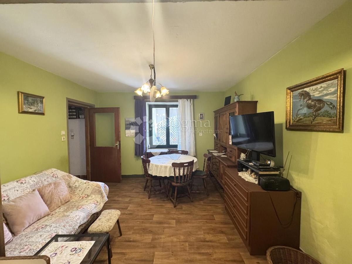 Hiša Srdoči, Rijeka, 243m2