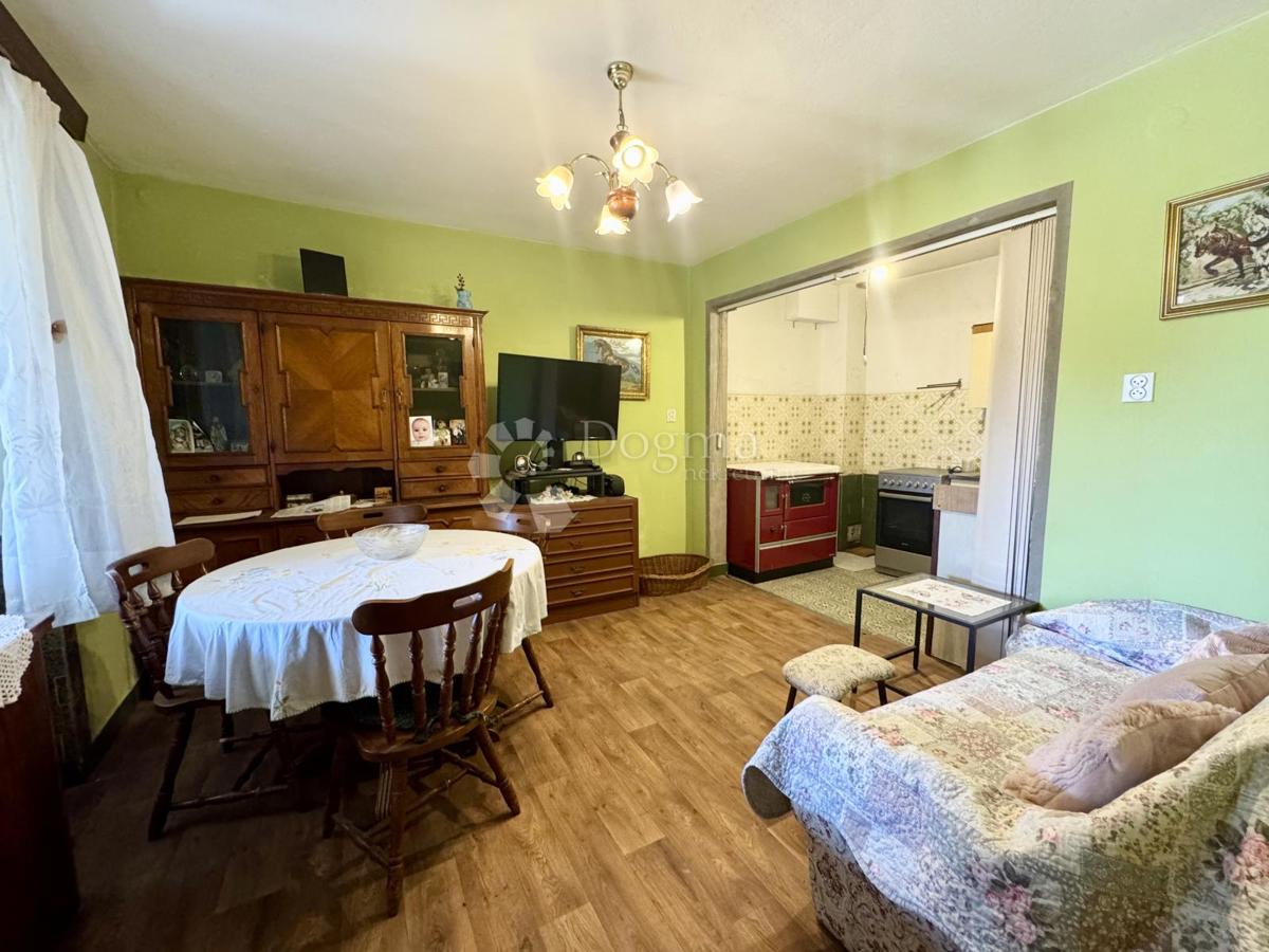 Hiša Srdoči, Rijeka, 243m2