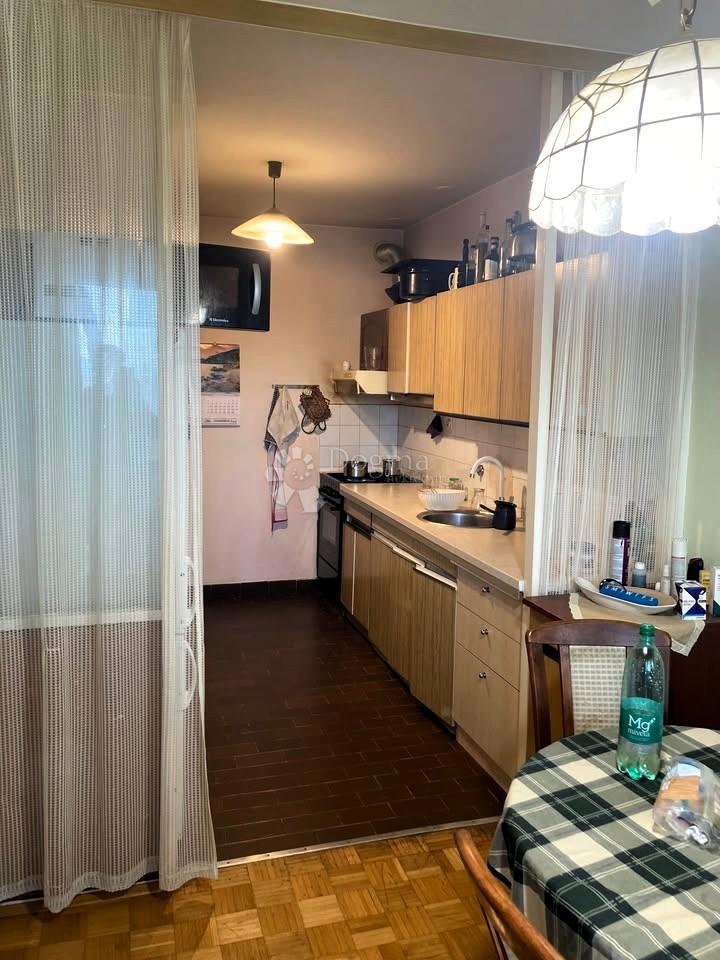 Zadarsko stanovanje 60m2, velik balkon