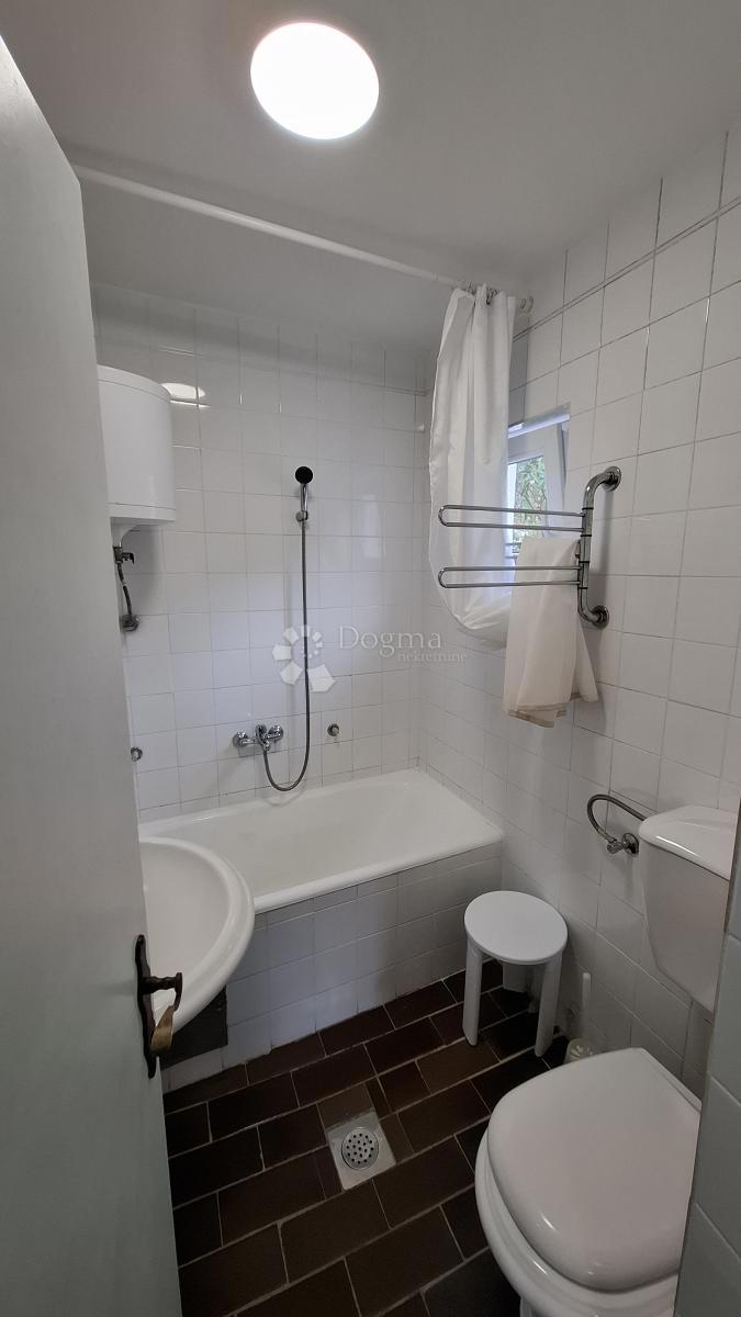 Hiša Mali Lošinj, 187,92m2