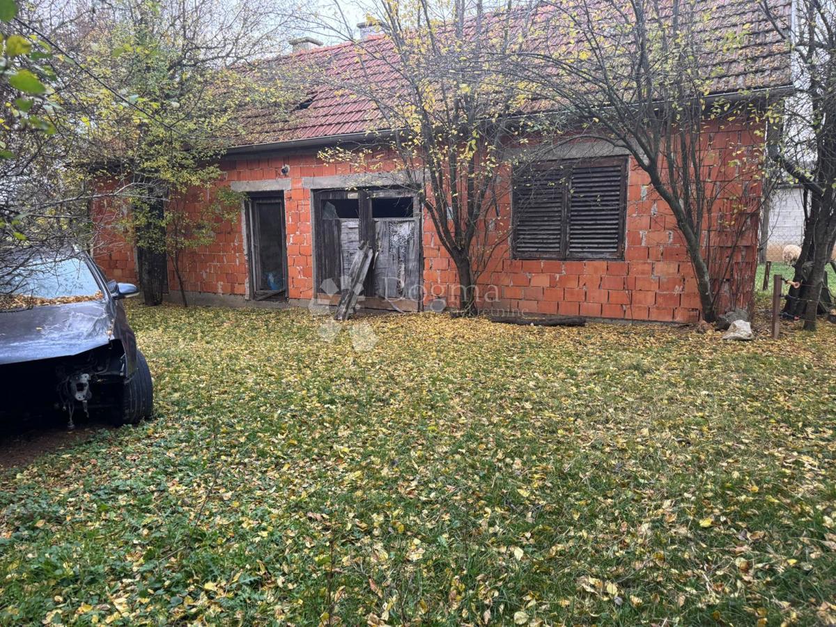 Zazidljivo zemljišče Čovići, Otočac, 10.001m2