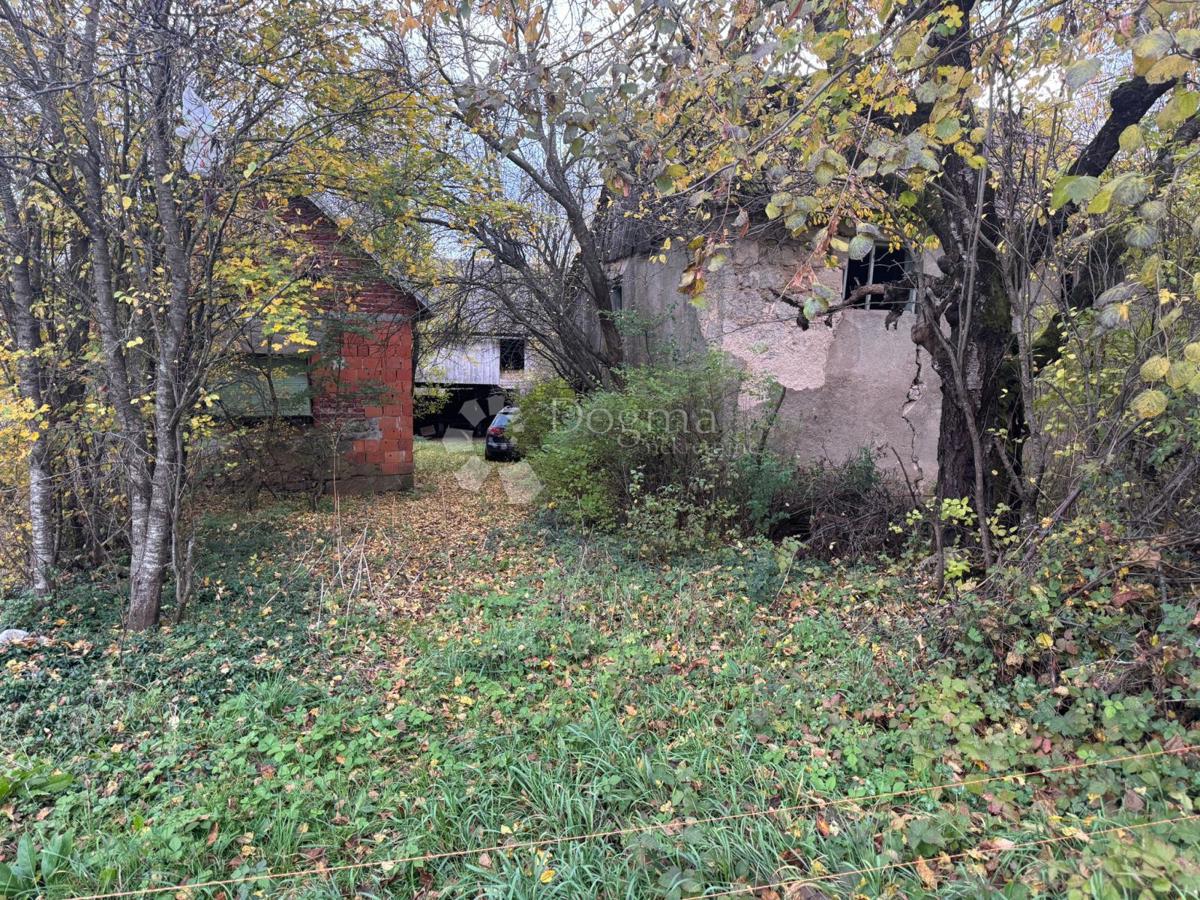 Zazidljivo zemljišče Čovići, Otočac, 10.001m2