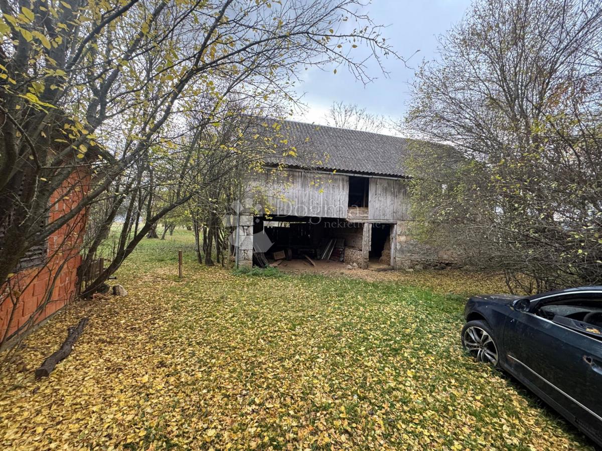 Zazidljivo zemljišče Čovići, Otočac, 10.001m2