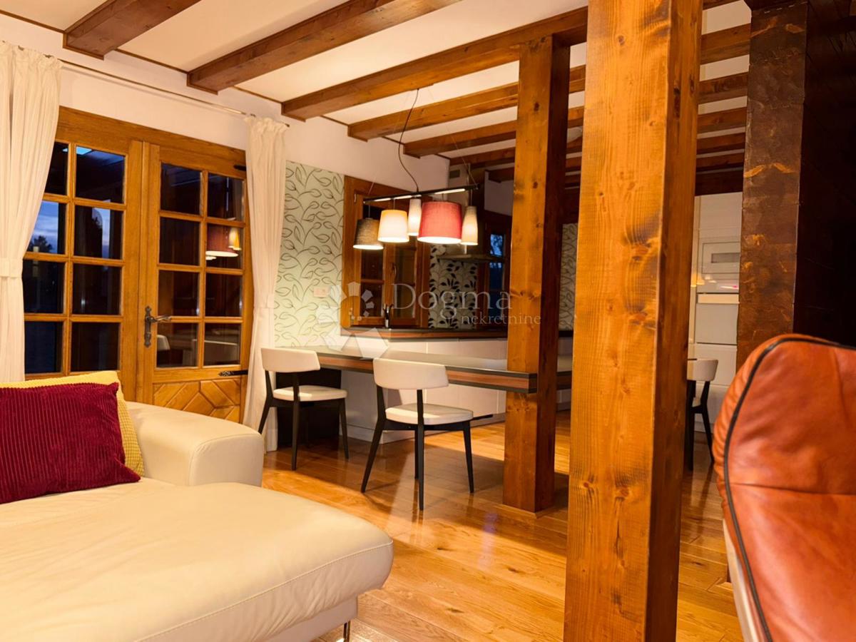 Hiša Raduč, Lovinac, 350m2