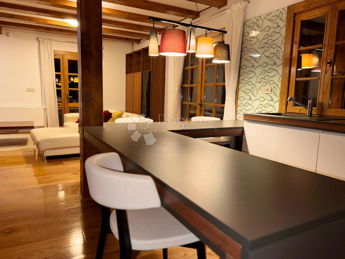 Hiša Raduč, Lovinac, 350m2