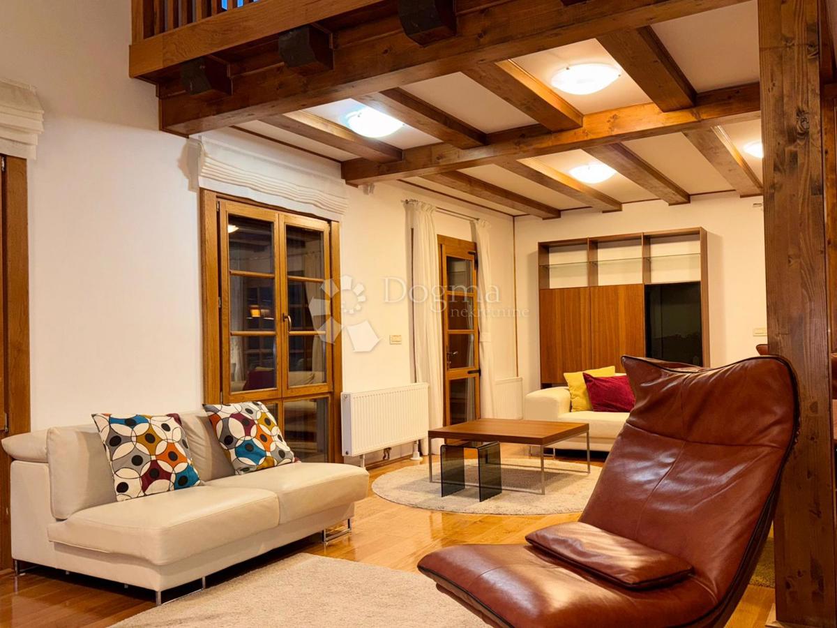 Hiša Raduč, Lovinac, 350m2