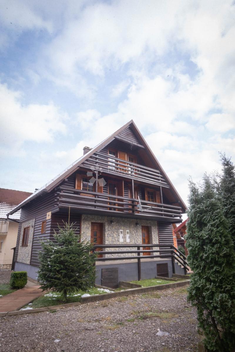 Hiša Jasenak, Ogulin, Vrelo, 152m2