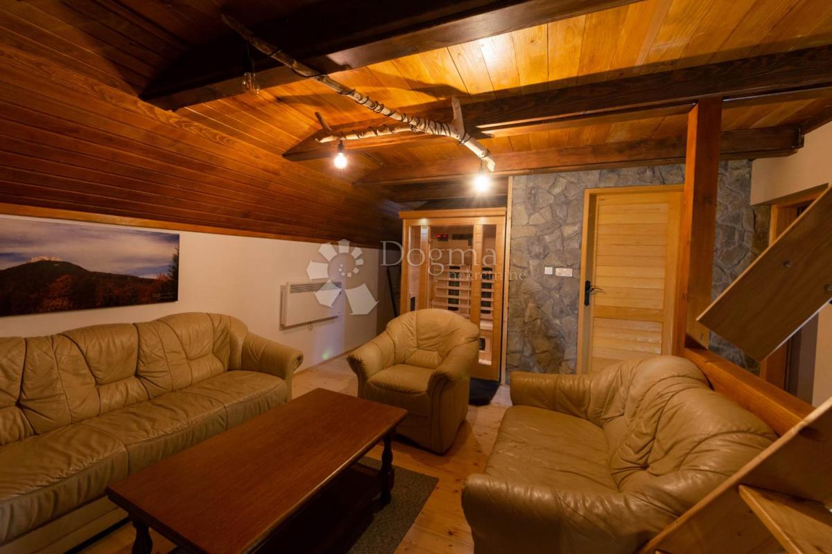 Hiša Jasenak, Ogulin, Vrelo, 152m2