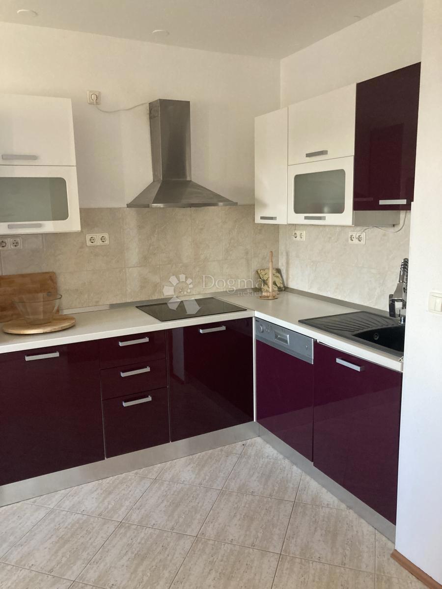 Stanovanje Podsolarsko, Šibenik - Okolica, 83,86m2