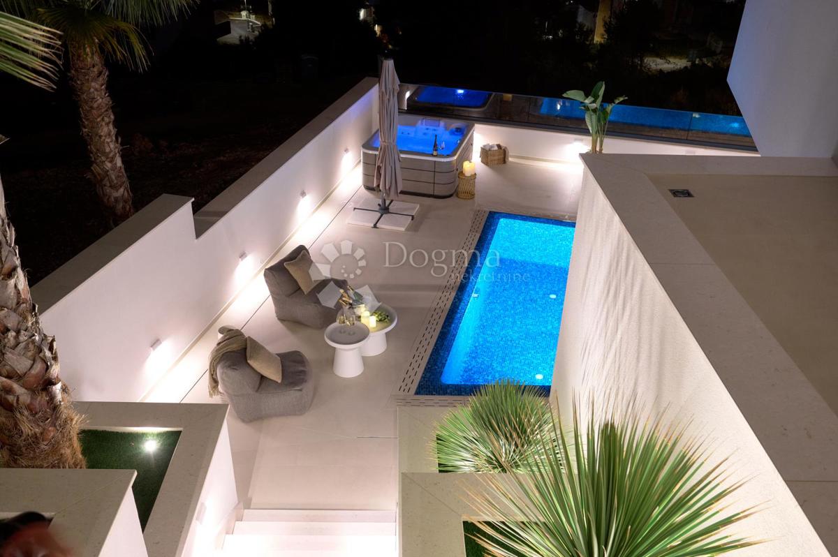 Hiša Čiovo, Trogir, 351m2