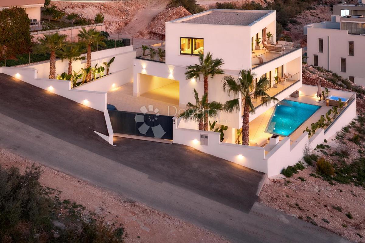 Hiša Čiovo, Trogir, 351m2