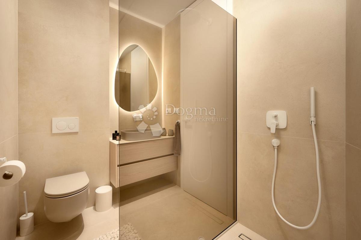 Hiša Čiovo, Trogir, 351m2