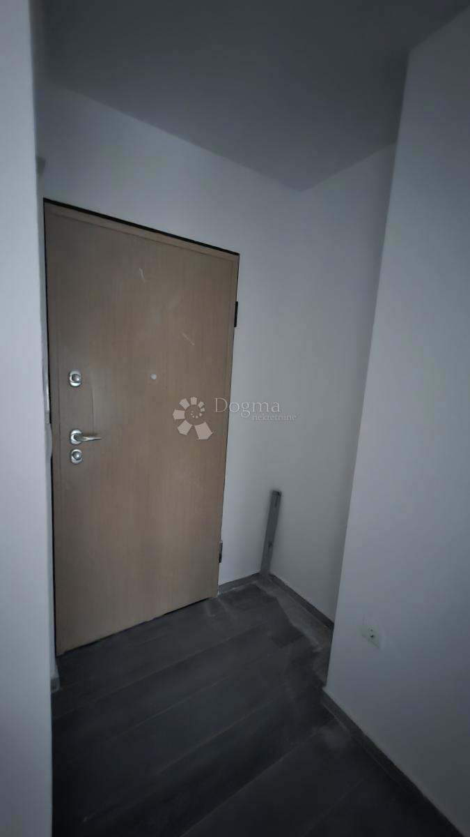 Dvosobno stanovanje v novogradnji 1 km od morja, površina 54,47 m2