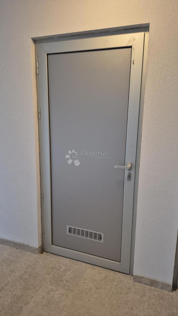 Dvosobno stanovanje v novogradnji 1 km od morja, površina 54,47 m2