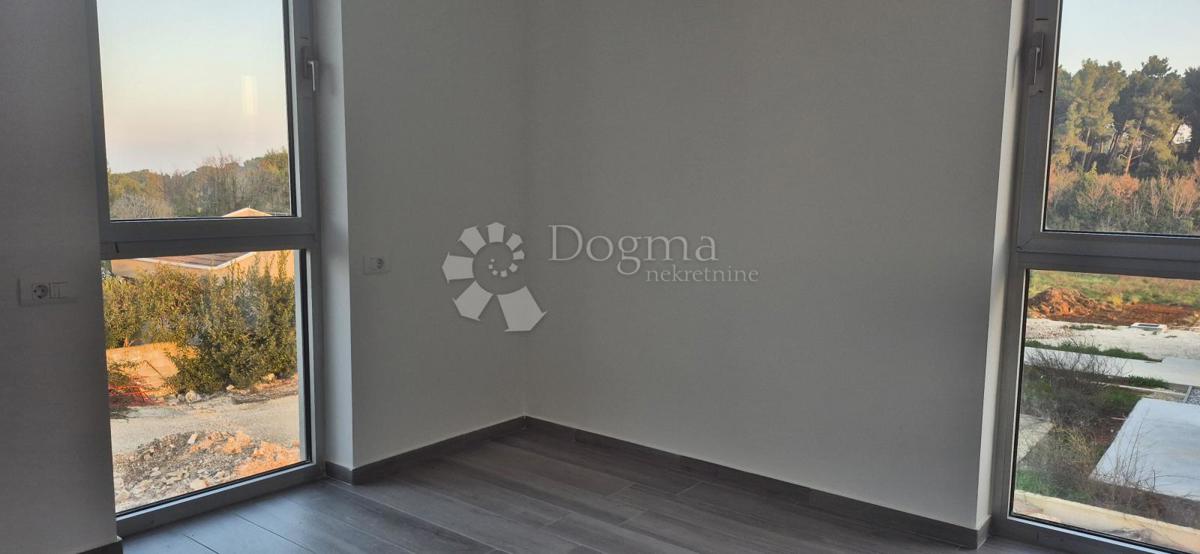 Dvosobno stanovanje v novogradnji 1 km od morja, površina 54,47 m2