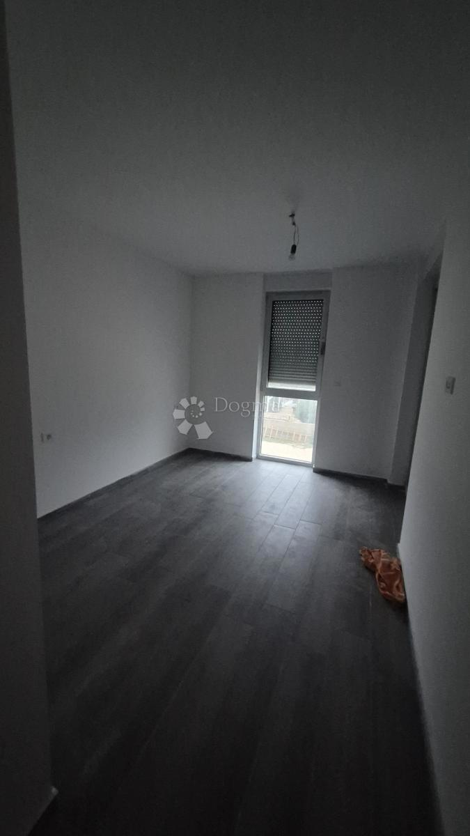 Dvosobno stanovanje v novogradnji 1 km od morja, površina 54,47 m2