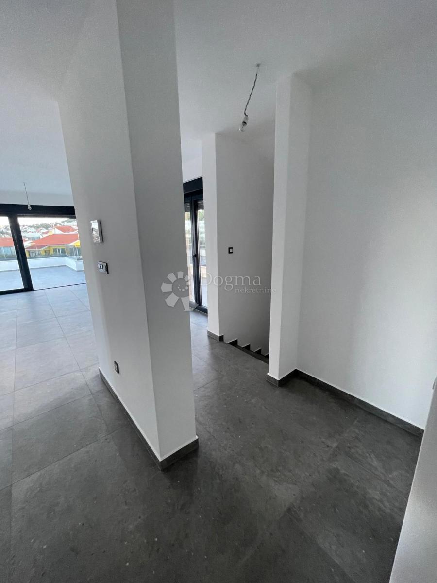 Stanovanje Murter, 91,06m2