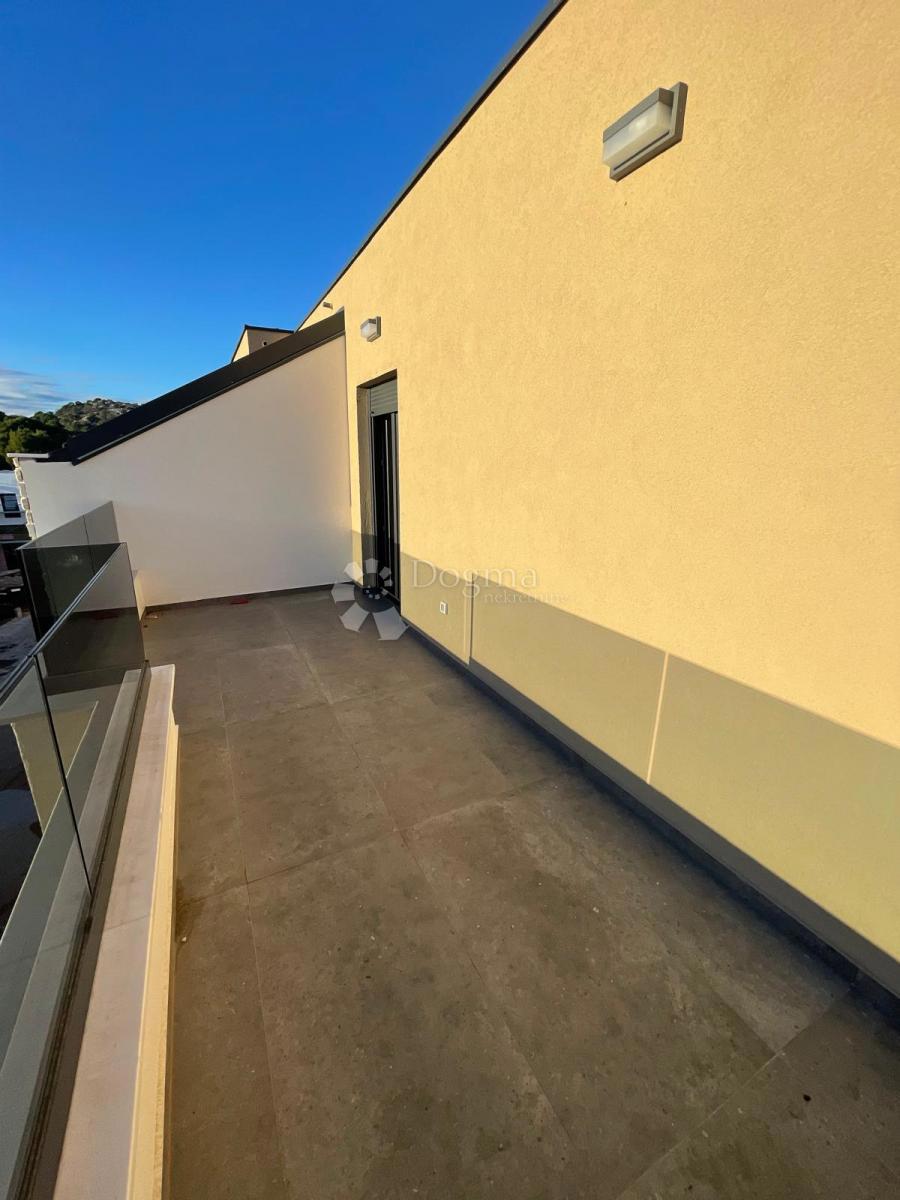 Stanovanje Murter, 91,06m2