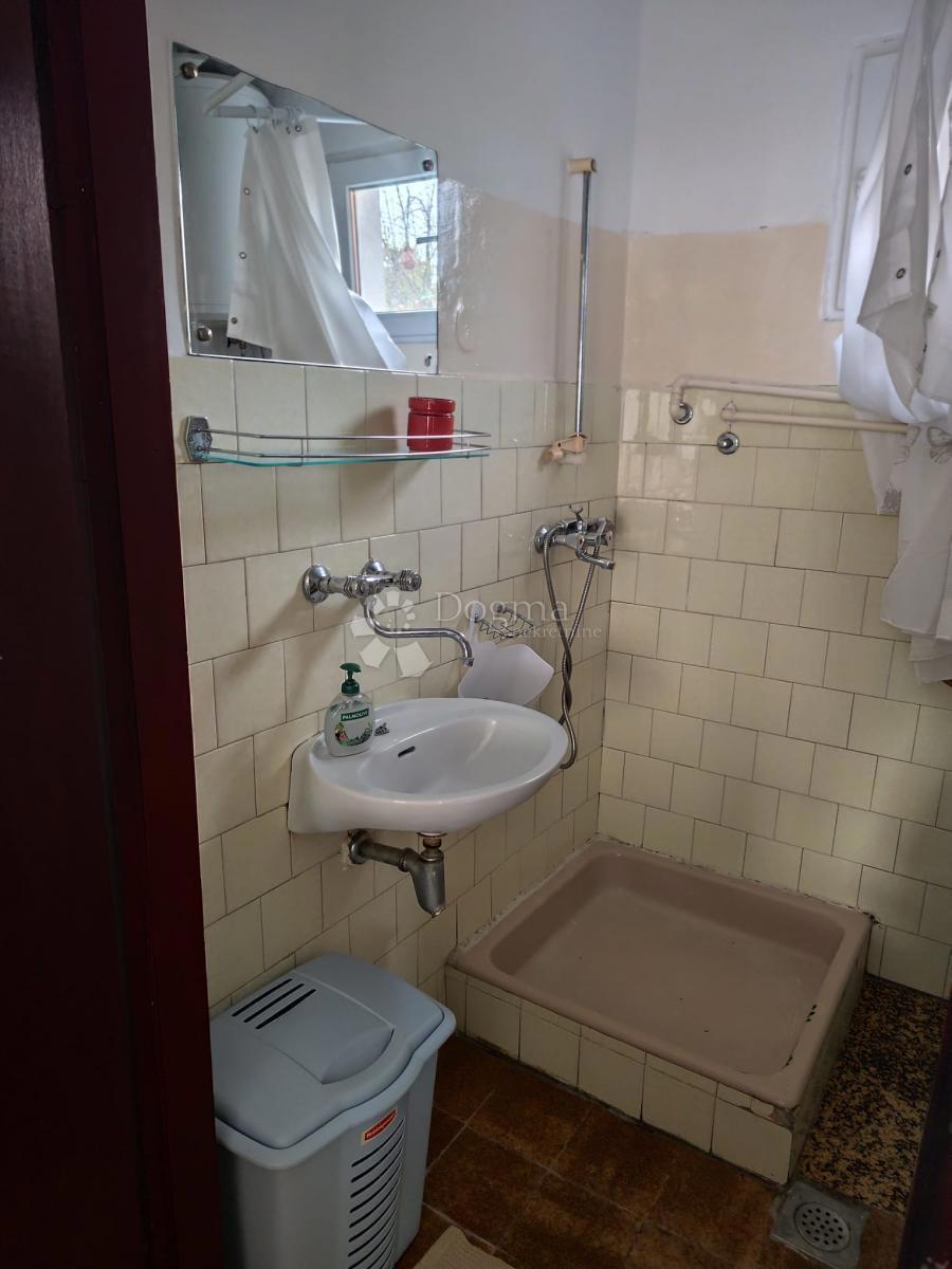 Hiša Pirovac, 110m2