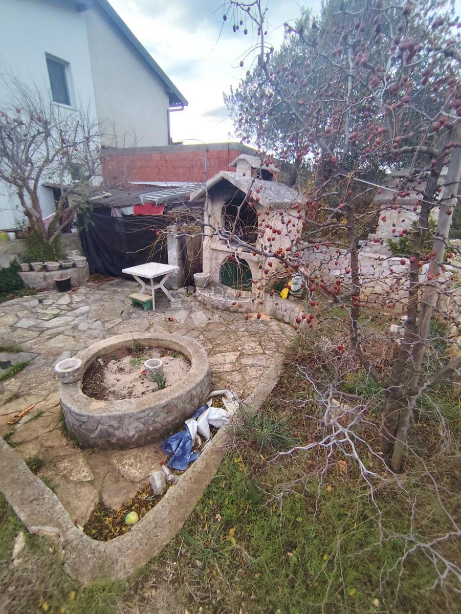 Hiša Pirovac, 110m2