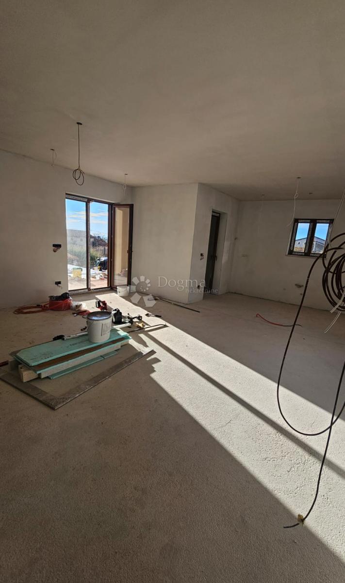 Hiša Kaštelir, Kaštelir-Labinci, 190m2